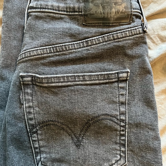 Levi’s black jeans - Picture 2 of 3